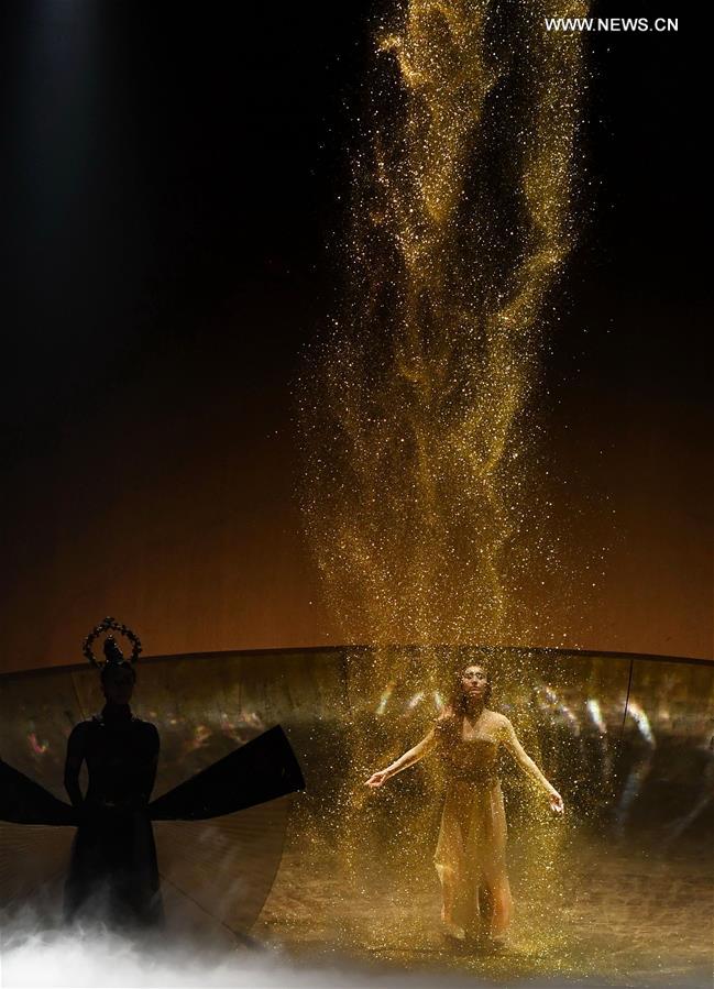 CHINA-KUNMING-DANCE PERFORMANCE-YANG LIPING(CN)