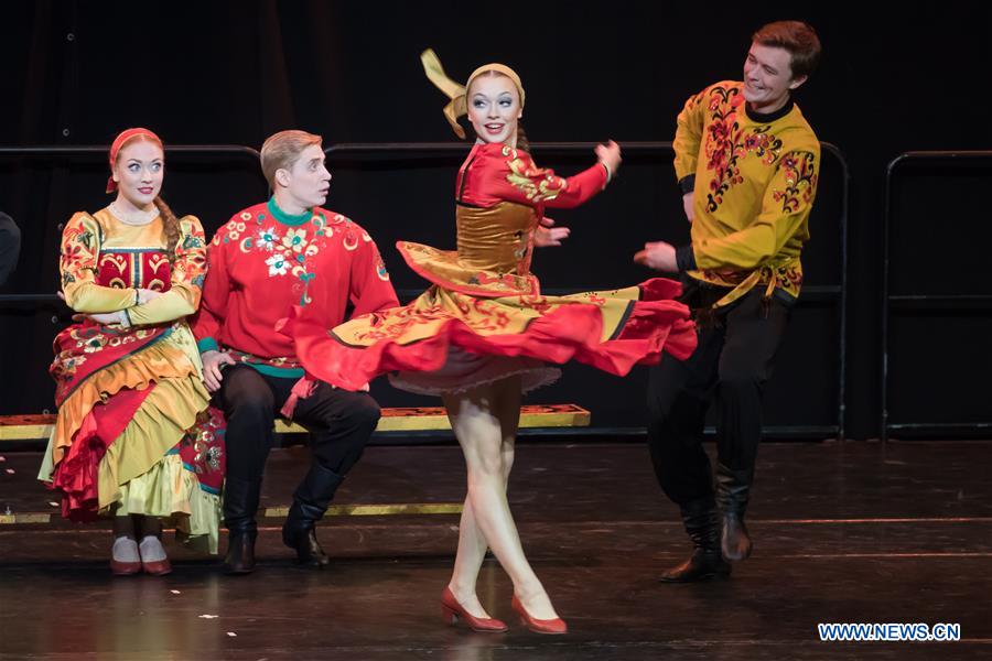 HUNGARY-BUDAPEST-RUSSIAN FOLK DANCE