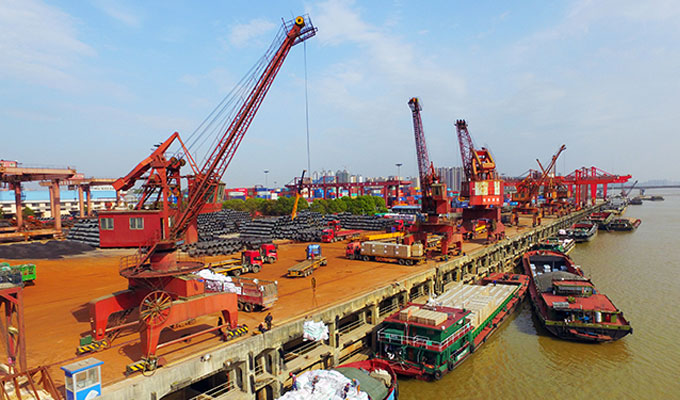 長沙新港吐吞量逆勢(shì)增長