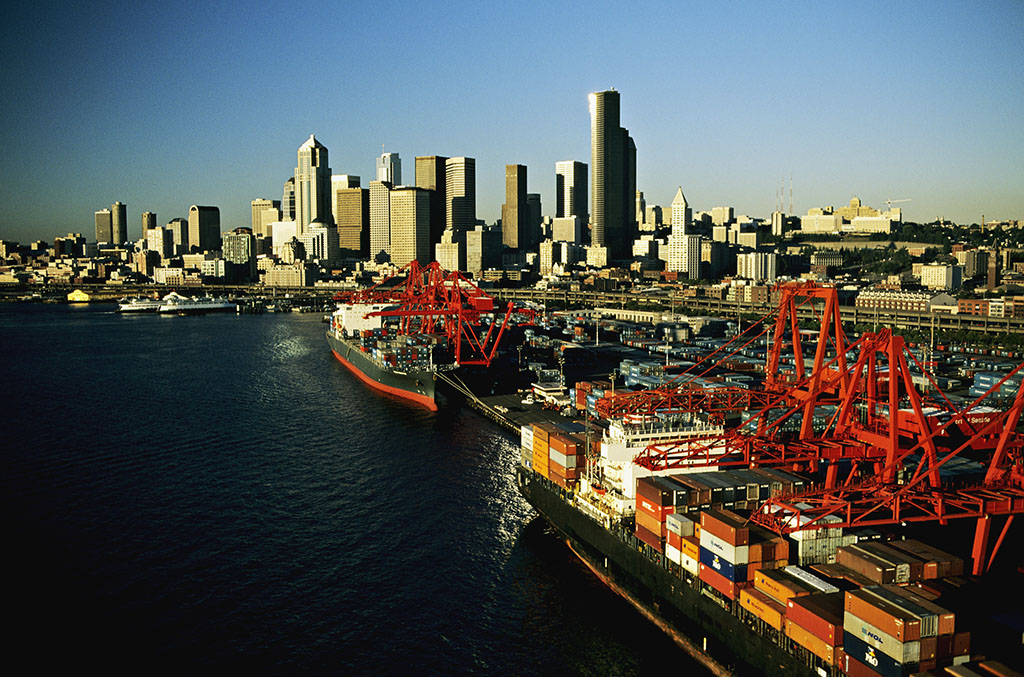 樹立全球視野 建設貿(mào)易強國&mdash;&mdash;專訪商務部貿(mào)研院院長顧學明