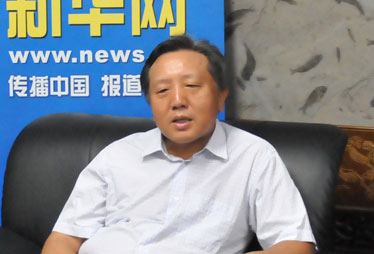 A股市場偏離經(jīng)濟基本面 持續(xù)下跌不正常