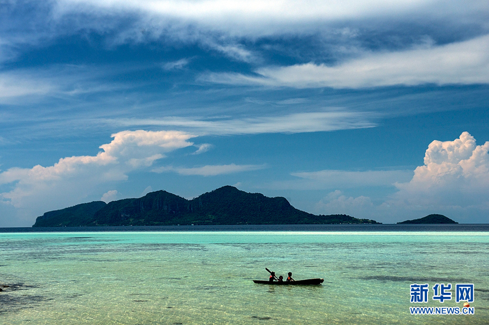 《那藍天，那碧海，那伊甸園般的神秘之地》