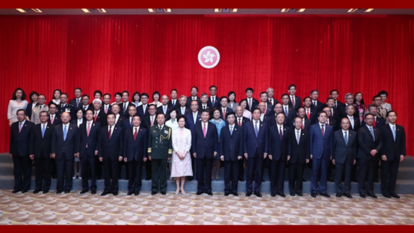 習近平會見香港特別行政區新任行政、立法、司法機構負責人