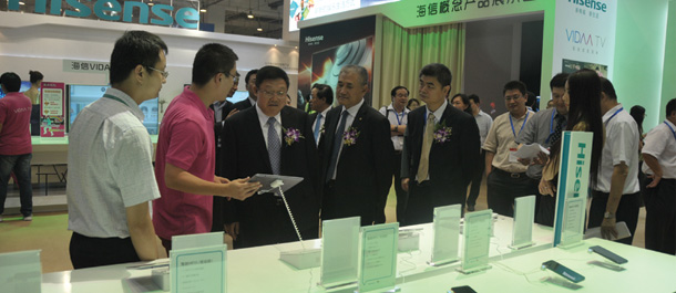 SINOCES2013嘉賓參觀企業展臺