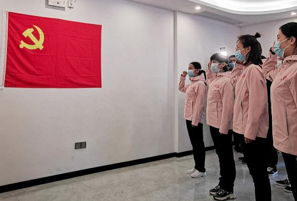 以優(yōu)良作風(fēng)書寫非凡答卷&mdash;&mdash;2020年以習(xí)近平同志為核心的黨中央推進(jìn)作風(fēng)建設(shè)紀(jì)實