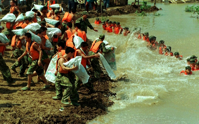 周朝榮作品:為了誰(shuí)