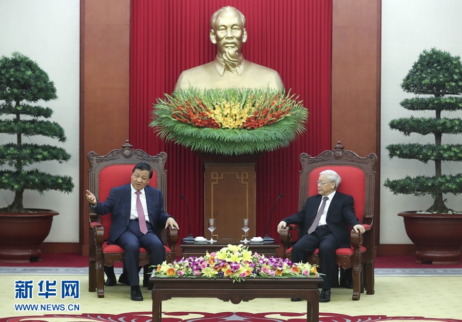 應越南共產黨邀請，中共中央政治局常委、中央書記處書記劉云山9月18日至19日對越南進行正式訪問。這是9月18日，劉云山在河內會見越共中央總書記阮富仲。 新華社記者 龐興雷 攝