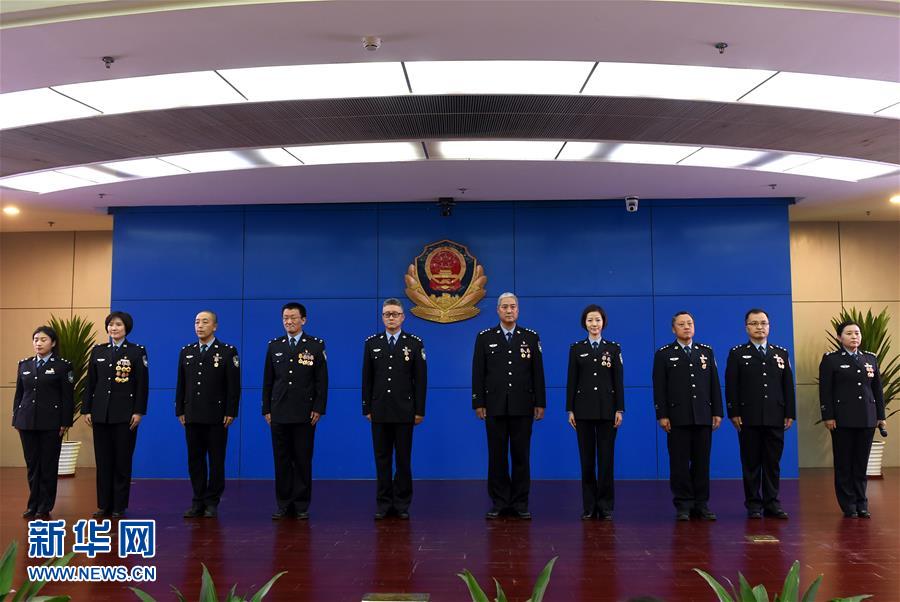 (在習近平新時代中國特色社會主義思想指引下——新時代新氣象新作為·新華全媒頭條·圖文互動)(7)最濃是這中國紅——北京市西城區(qū)弘揚紅墻意識深化改革發(fā)展紀實