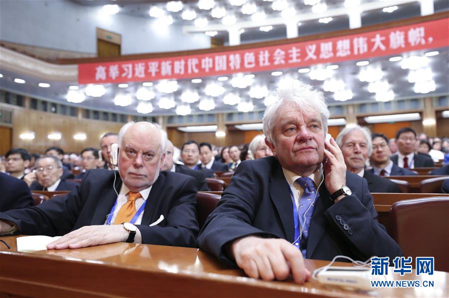 （新華全媒頭條&middot;圖文互動(dòng)）（3）向著建設(shè)世界科技強(qiáng)國(guó)的偉大目標(biāo)奮勇前進(jìn)！&mdash;&mdash;習(xí)近平總書記在兩院院士大會(huì)上的重要講話引起熱烈反響之一 