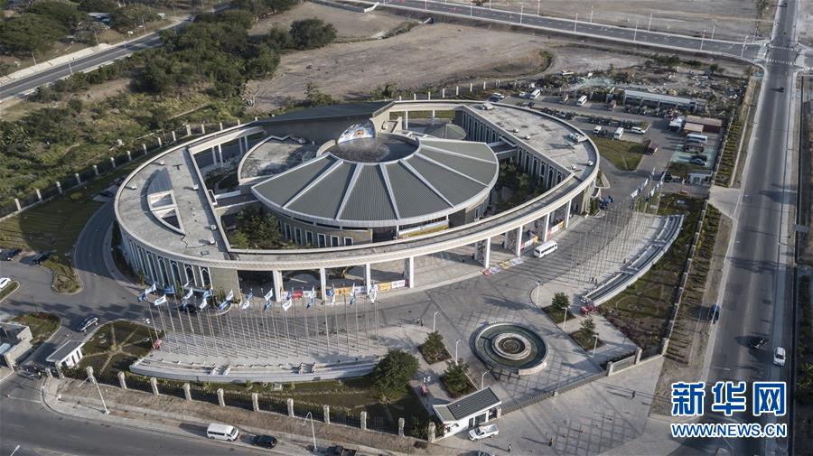 （新華全媒頭條&middot;圖文互動）（3）特稿：深化周邊友好　共促亞太繁榮&mdash;&mdash;寫在習近平主席出席亞太經合組織第二十六次領導人非正式會議，對巴布亞新幾內亞、文萊和菲律賓進行國事訪問并在巴新同建交太平洋島國領導人會晤之際