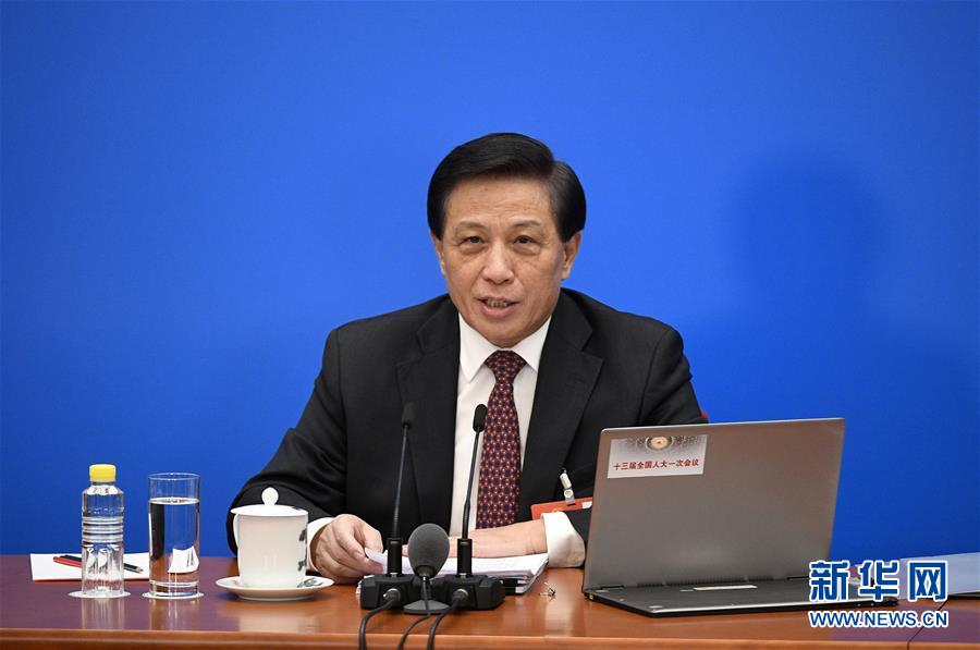 （兩會）（6）十三屆全國人大一次會議舉行新聞發布會 