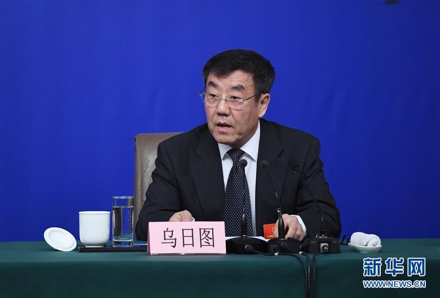 (兩會(huì)·XHDW)(4)全國(guó)人大相關(guān)負(fù)責(zé)人就“人大立法工作”答記者問(wèn)