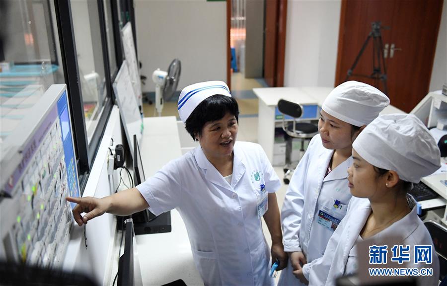 （兩會&middot;基層委員履職故事）（5）全國政協委員杜麗群：重視傳染病防治專業人才隊伍建設