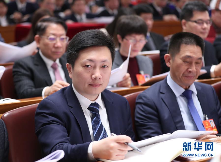 (兩會(huì)·基層代表履職故事)(3)全國(guó)人大代表?xiàng)铒w飛:讓農(nóng)民工有更好的職業(yè)上升通道