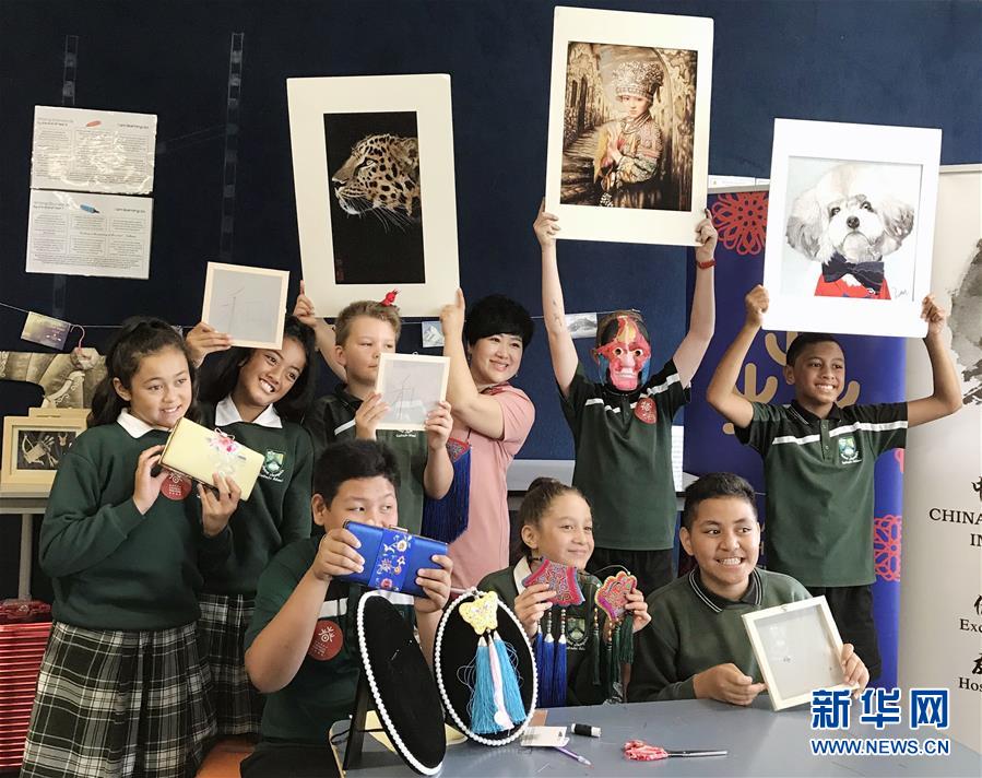 （兩會(huì)&middot;基層代表履職故事）（5）全國(guó)人大代表孫艷玲：做好非遺事業(yè)，讓古老技藝活起來(lái)