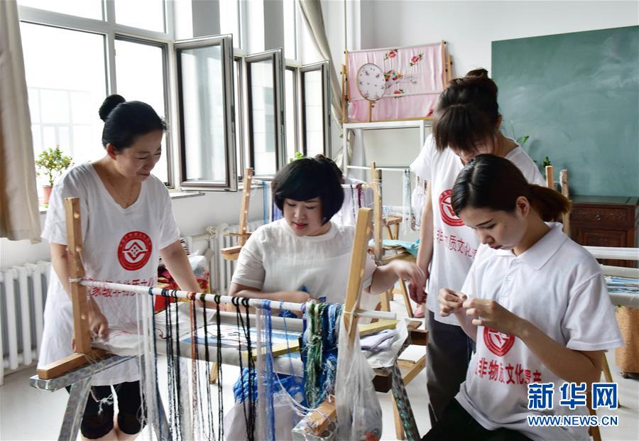 （兩會&middot;基層代表履職故事）（4）全國人大代表孫艷玲：做好非遺事業，讓古老技藝活起來