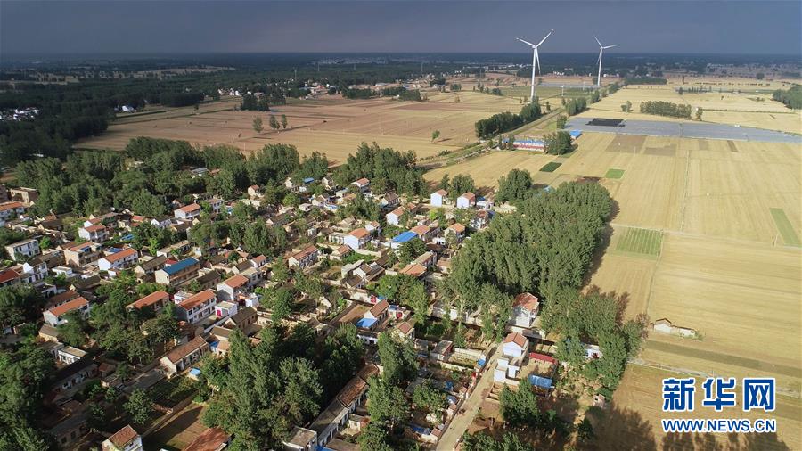 (新華全媒頭條·迎接兩會特別報道·圖文互動)(8)奮進,向著第一個百年奮斗目標——寫在2019年全國兩會召開之際