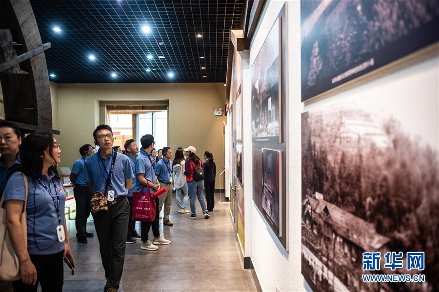 (壯麗70年·奮斗新時代——記者再走長征路·圖文互動)(3)長征路上,那一盞盞馬燈