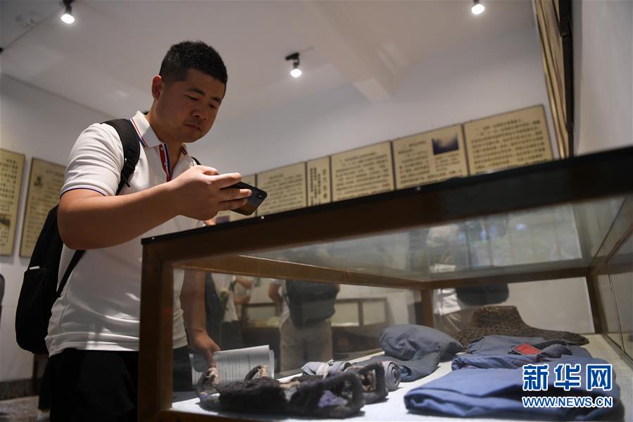 (壯麗70年·奮斗新時代——記者再走長征路·圖文互動)(5)無名的犧牲——記在重慶石壕的那場生死離別