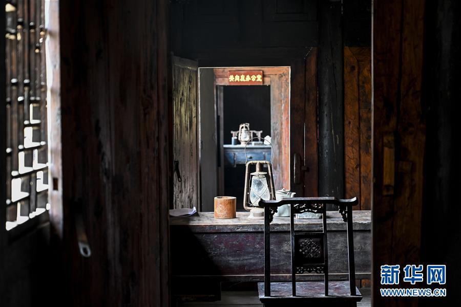 (壯麗70年·奮斗新時(shí)代——記者再走長征路·圖文互動(dòng))(5)星火遍灑川黔邊,紅色記憶代代傳