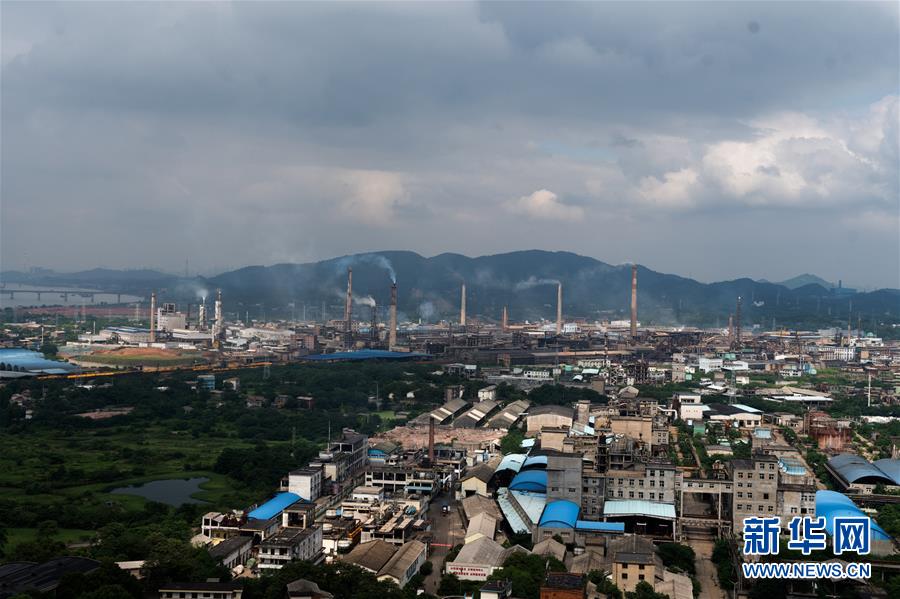 (在習近平新時代中國特色社會主義思想指引下——新時代新作為新篇章·圖文互動)(1)清水塘的“映照”:從“中國魯爾區”到“中國動力谷”