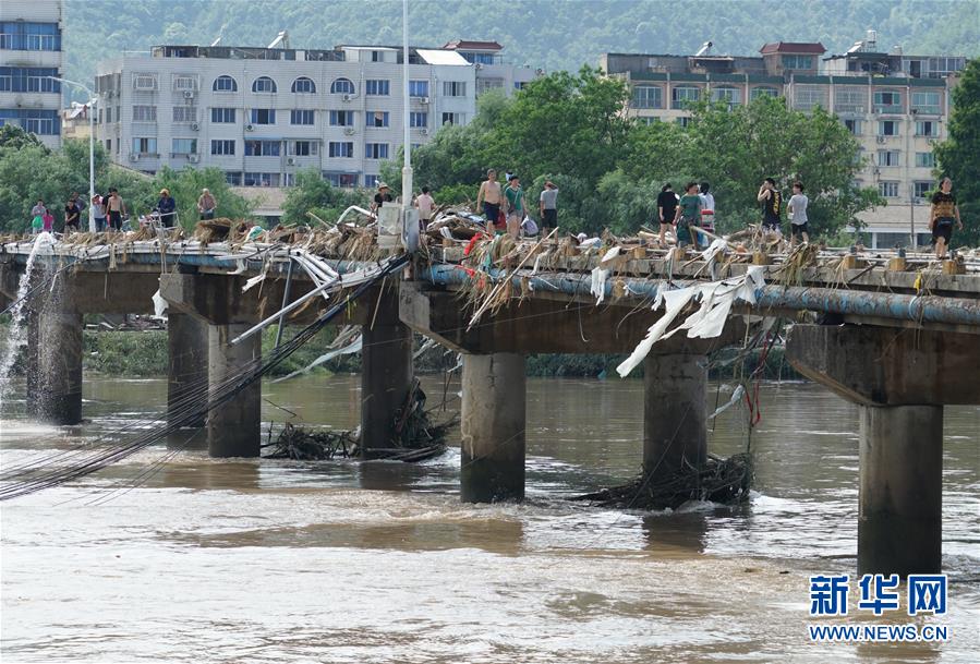 （關注&ldquo;利奇馬&rdquo;&middot;圖文互動）（5）古城洪災 八方馳援&mdash;&mdash;洪水災害下的浙江臨?，F場目擊