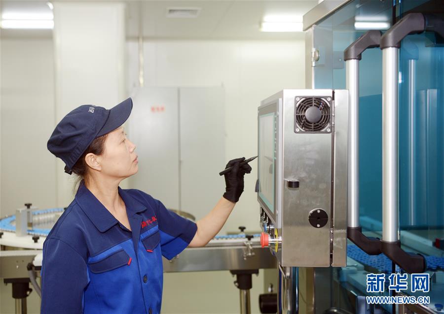 （在習近平新時代中國特色社會主義思想指引下&mdash;&mdash;新時代新作為新篇章&middot;總書記關心的百姓身邊事&middot;圖文互動）（3）&ldquo;一粒藥&rdquo;的重量