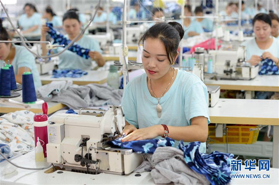 （決戰決勝脫貧攻堅&middot;圖文互動）（1）&ldquo;她力量&rdquo;托起南疆脫貧攻堅&ldquo;新引擎&rdquo;