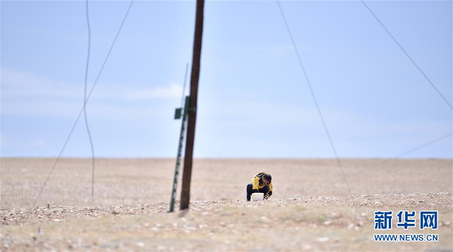 （新華全媒頭條&middot;圖文互動）（10）確保&ldquo;中華水塔&rdquo;碧水東流&mdash;&mdash;中國三江源生態保護報告