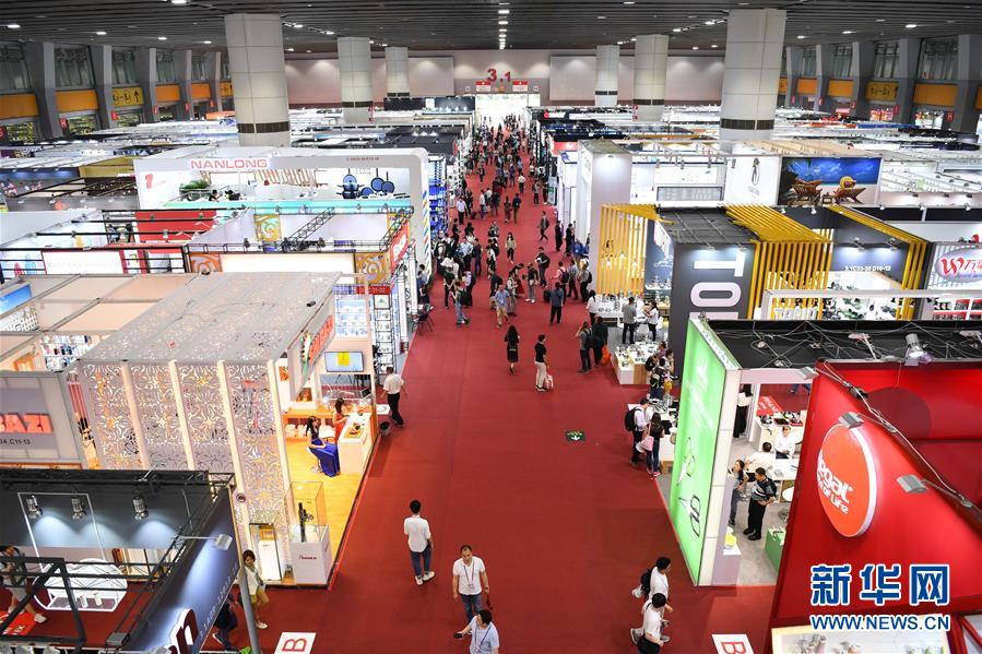 (新華全媒頭條·圖文互動)(1)天翻地覆慨而慷——從慶祝中華人民共和國成立70周年大型成就展看新中國光輝歷程