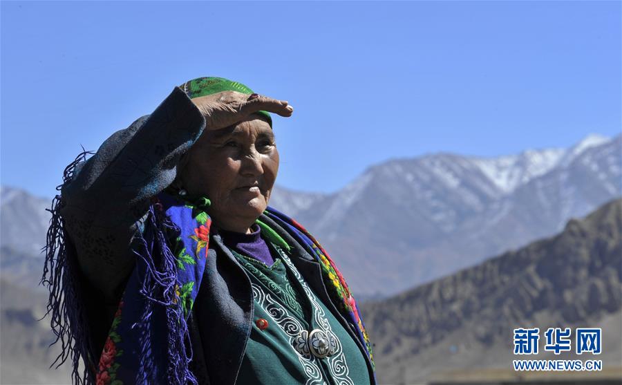 （壯麗70年&middot;奮斗新時(shí)代&mdash;&mdash;共和國(guó)榮光&middot;圖文互動(dòng)）（2）中國(guó)，一生的守護(hù)&mdash;&mdash;記&ldquo;人民楷模&rdquo;國(guó)家榮譽(yù)稱號(hào)獲得者布茹瑪汗&middot;毛勒朵