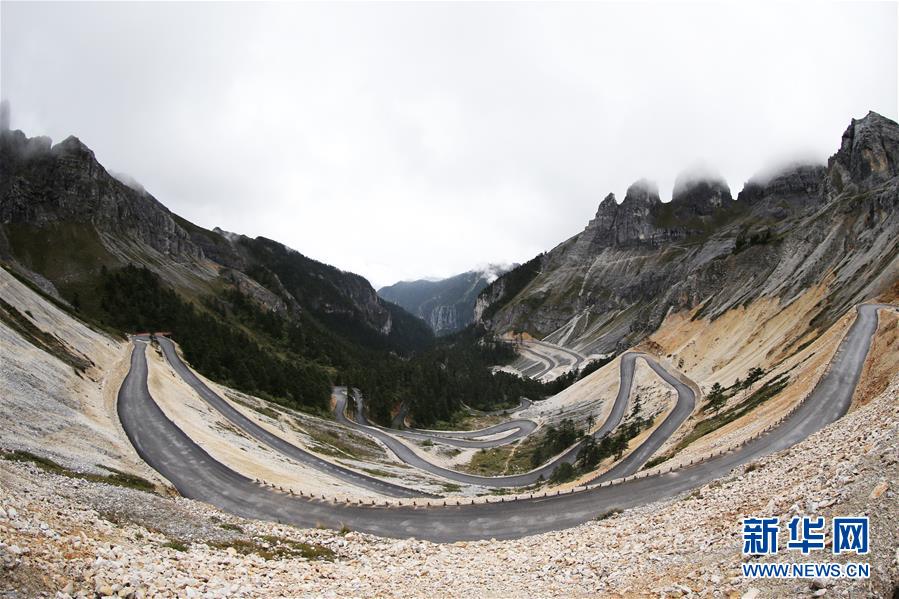 (新華全媒頭條·決戰決勝脫貧攻堅·圖文互動)(6)為了人與自然和諧共生——云南“三江并流”地區決戰精準脫貧的“生態畫卷”