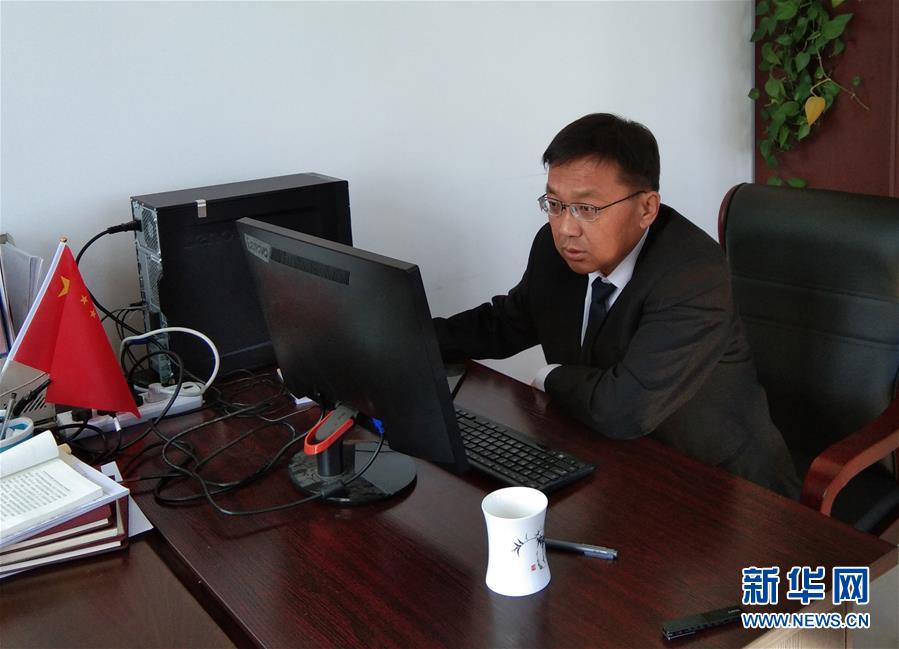 （愛國情 奮斗者&middot;圖文互動）（1）&ldquo;我對工作有一種情結&rdquo;&mdash;&mdash;記25年堅守一線的鶴崗基層法官孫波