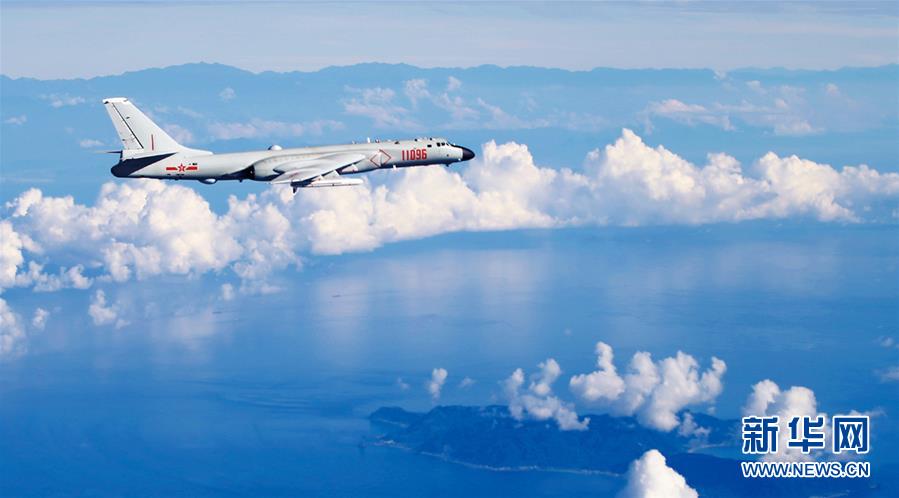 （新華全媒頭條&middot;人民空軍70年&middot;圖文互動）（7）陽光照耀奮飛的航程&mdash;&mdash;黨中央、中央軍委和習主席關心人民空軍建設發展紀實