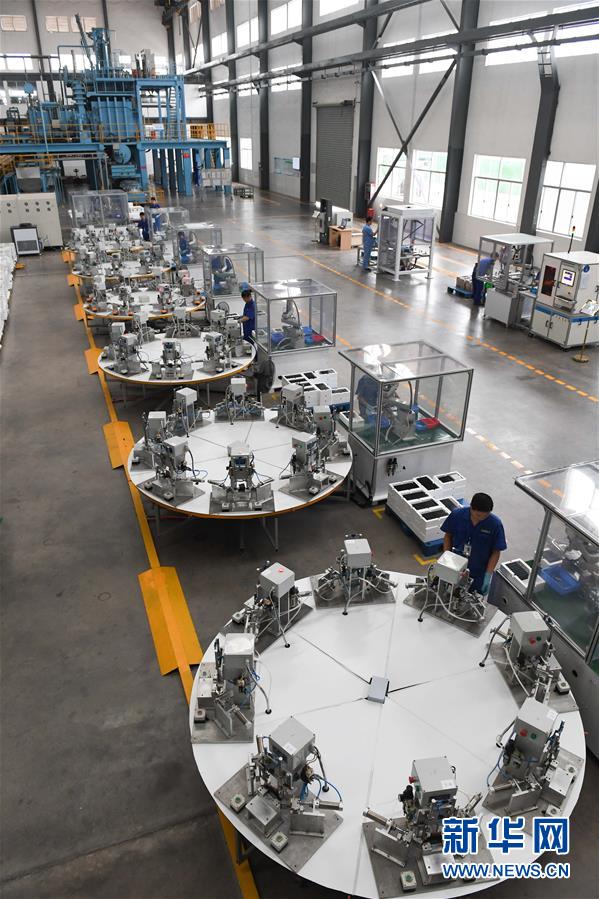 （新華全媒頭條&middot;圖文互動(dòng)）（8）創(chuàng)新，在復(fù)興的征程上&mdash;&mdash;以習(xí)近平同志為核心的黨中央關(guān)心科技創(chuàng)新工作紀(jì)實(shí)