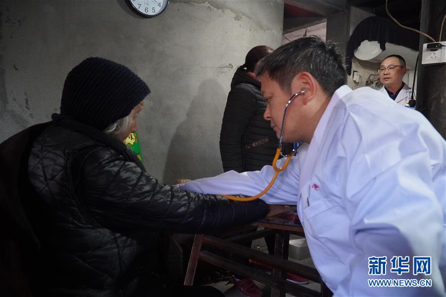 （新春走基層&middot;圖文互動(dòng)）（2）高山來(lái)了醫(yī)療隊(duì)