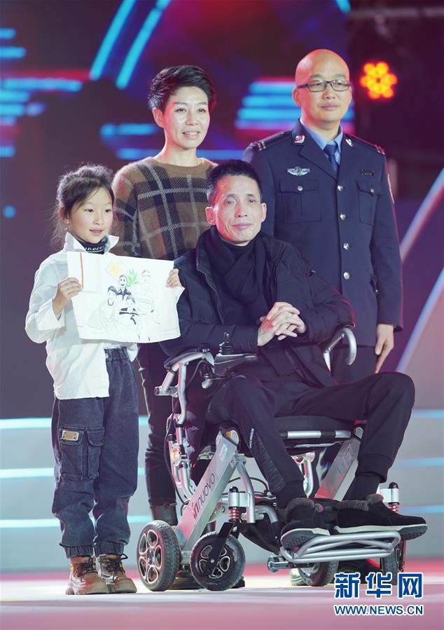 (圖文互動)(3)“中國網事·感動2019”十大年度網絡人物揭曉