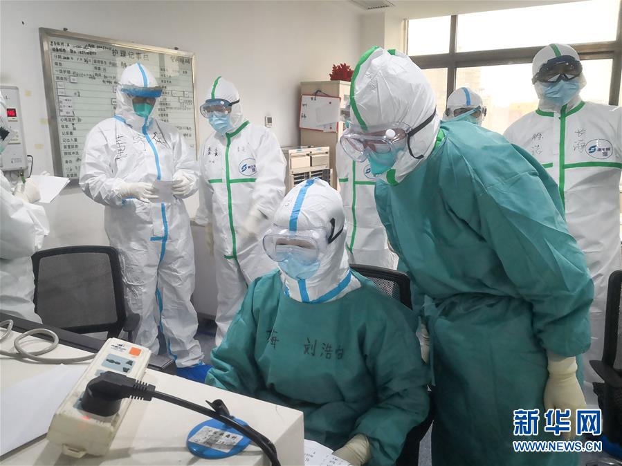 （新春走基層&middot;圖文互動(dòng)）（4）把青春融進(jìn)祖國(guó)的山河&mdash;&mdash;新春走近忠誠守護(hù)家園的人民子弟兵