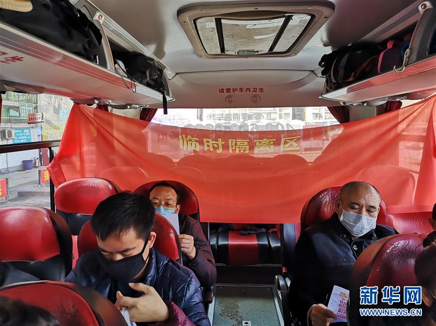 （做好六穩(wěn)工作 應(yīng)對復(fù)雜局面&middot;圖文互動(dòng)）（2）四川：&ldquo;點(diǎn)對點(diǎn)、一站式&rdquo;送農(nóng)民工安全返崗