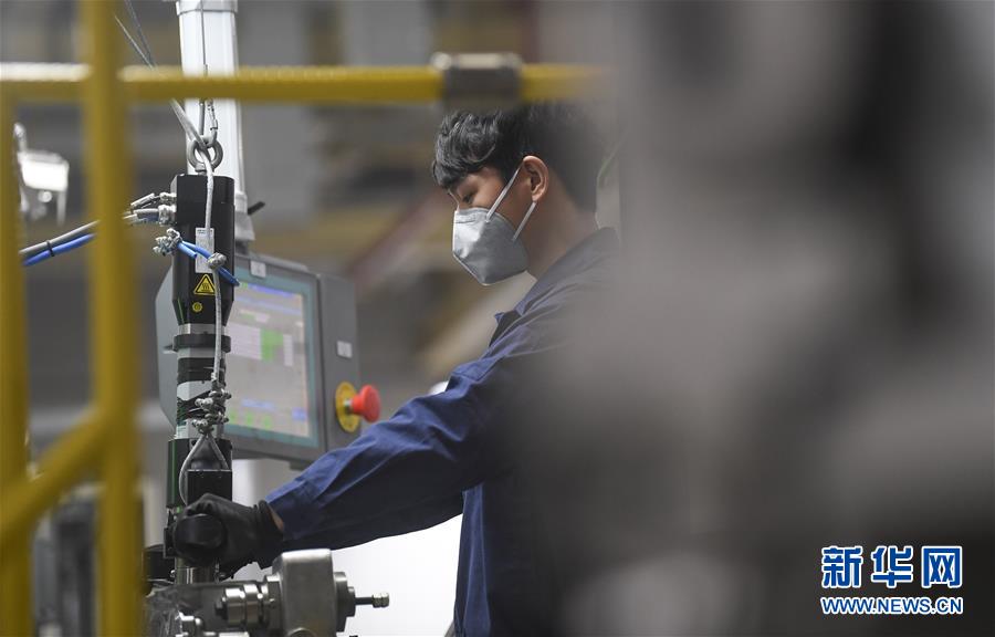 （聚焦疫情防控&middot;圖文互動）（2）防控生產兩不誤 各地有哪些&ldquo;硬核&rdquo;&mdash;&mdash;新型冠狀病毒感染的肺炎疫情防控焦點掃描之十