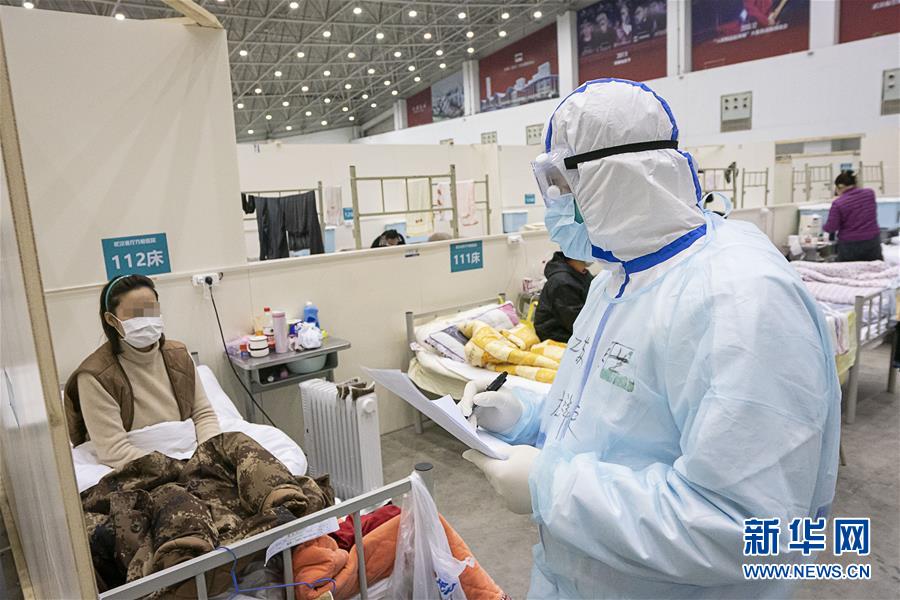 (新華全媒頭條·圖文互動)(4)火線上的中流砥柱——獻給奮戰在抗疫一線的醫務工作者