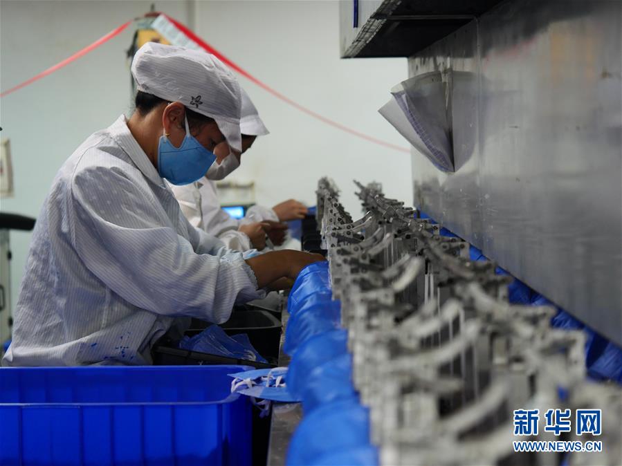 （聚焦疫情防控&middot;圖文互動）（4）一家醫療企業的口罩戰&ldquo;疫&rdquo;