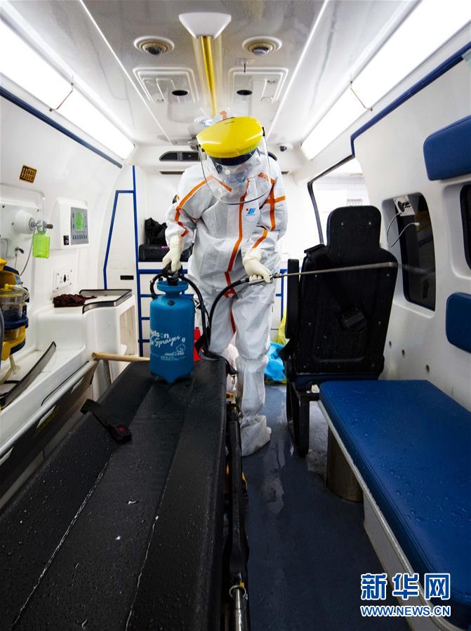 （一線抗疫群英譜&middot;圖文互動）（5）紅區(qū)&ldquo;擺渡人&rdquo;