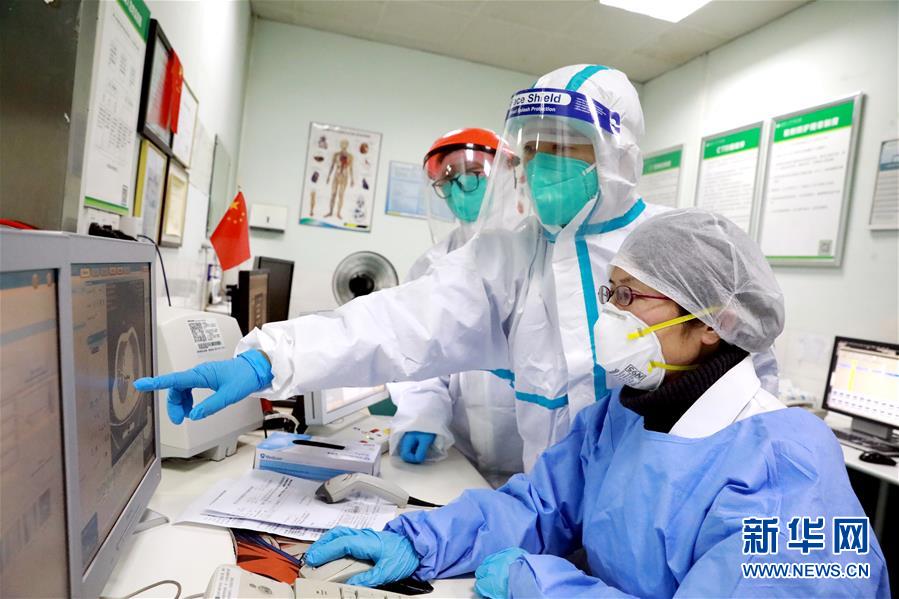 （在習近平新時代中國特色社會主義思想指引下&mdash;&mdash;新時代新作為新篇章&middot;習近平總書記關切事&middot;圖文互動）（7）高擎利劍驅疫魔&mdash;&mdash;科研攻關助力湖北戰(zhàn)&ldquo;疫&rdquo;記