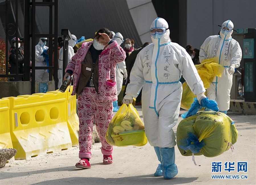 (新華全媒頭條·圖文互動)(7)一鼓作氣,不勝不休!——寫在疫情防控阻擊戰(zhàn)的關(guān)鍵時刻