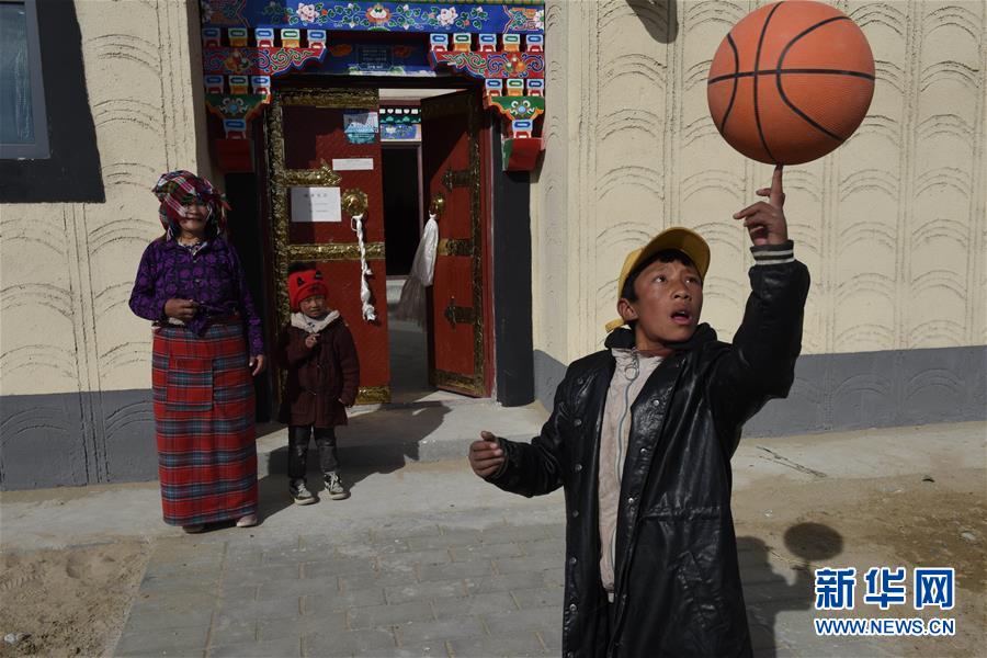 （新華全媒頭條&middot;圖文互動）（10）跨越半個世紀的生命遷徙&mdash;&mdash;西藏極高海拔生態搬遷破解人與自然共生難題