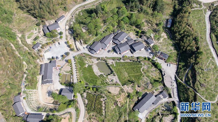 （新華全媒頭條&middot;圖文互動(dòng)）（1）歷史坐標(biāo)見(jiàn)證初心使命&mdash;&mdash;寫(xiě)在江西革命老區(qū)貧困縣全部摘帽之際 