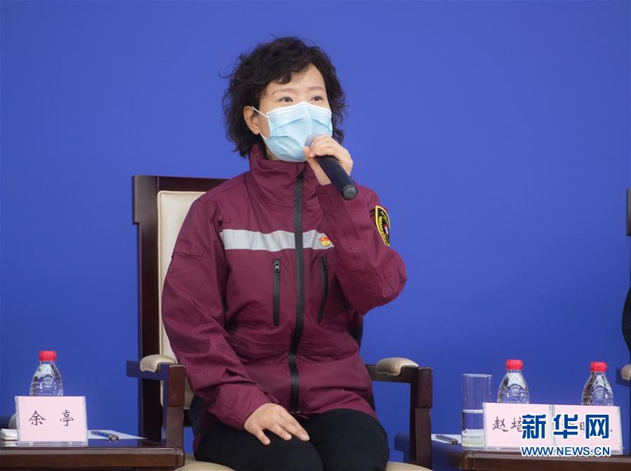 （聚焦疫情防控&middot;圖文互動）（5）分秒必爭！一切為了治病救人&mdash;&mdash;中國抗疫生命至上的生動實踐