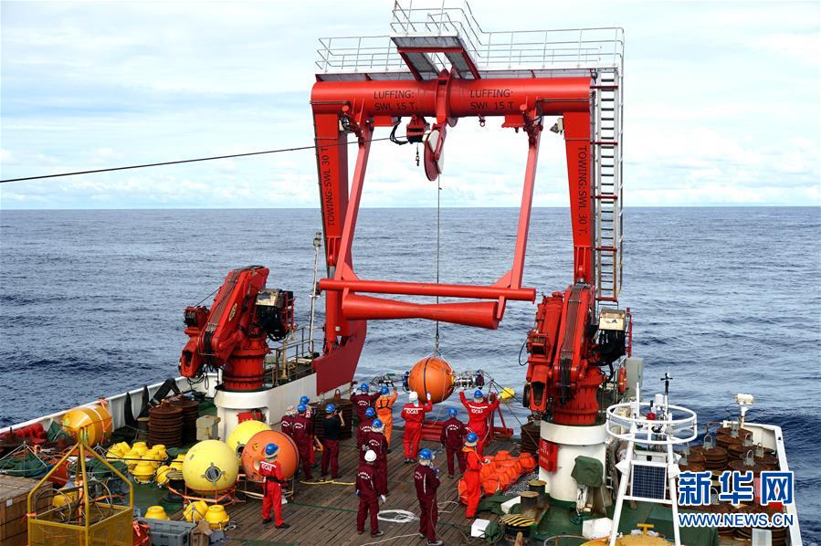 （圖文互動(dòng)）（2）探索神秘&ldquo;蔚藍(lán)&rdquo;的&ldquo;利器&rdquo;--世界海洋日看我國(guó)自主研發(fā)深海探測(cè)裝備