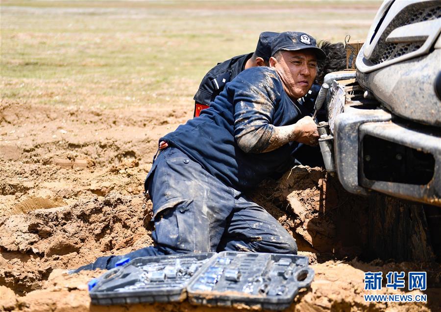 (圖文互動(dòng))(9)記者手記:可可西里,“挪”向“藏羚羊大產(chǎn)房”的14個(gè)半小時(shí)